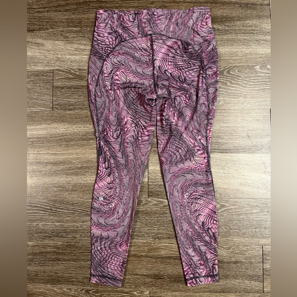 Lululemon Swift Speed High-Rise Tight 28" in Dimensional Sonic Pink Multi Sz 12 - Picture 6 of 8